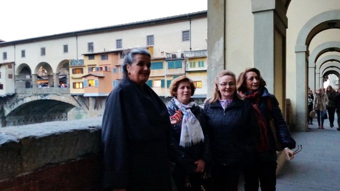 020-a passeggio sul Lungarno - Le Signore Salto, Santagati, Zoccarato e Valente